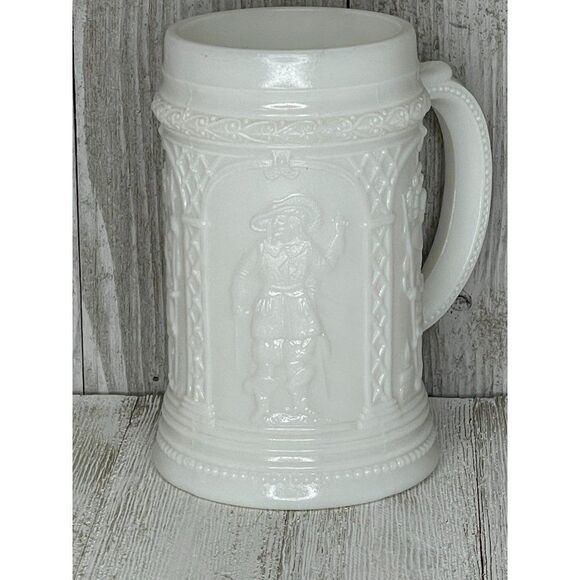 Vintage 1910 Westmoreland Milk Glass Stein Troubadour Pattern - Picture 1 of 11